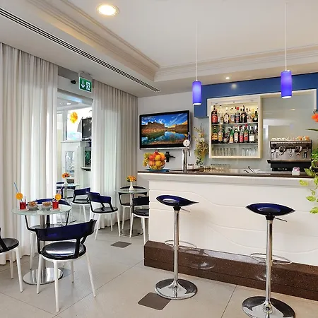 酒店 Amedeo 米萨诺阿德里亚蒂科