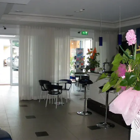 Hotel Amedeo 2*