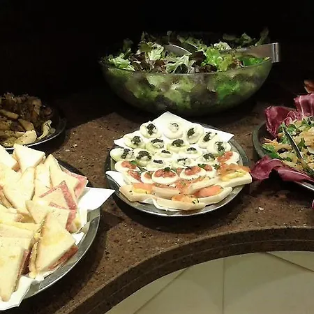 Amedeo Hotel 2*